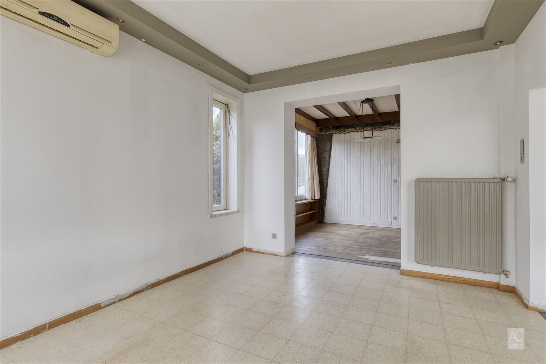 Vrijstaande woning met zwembad foto 9