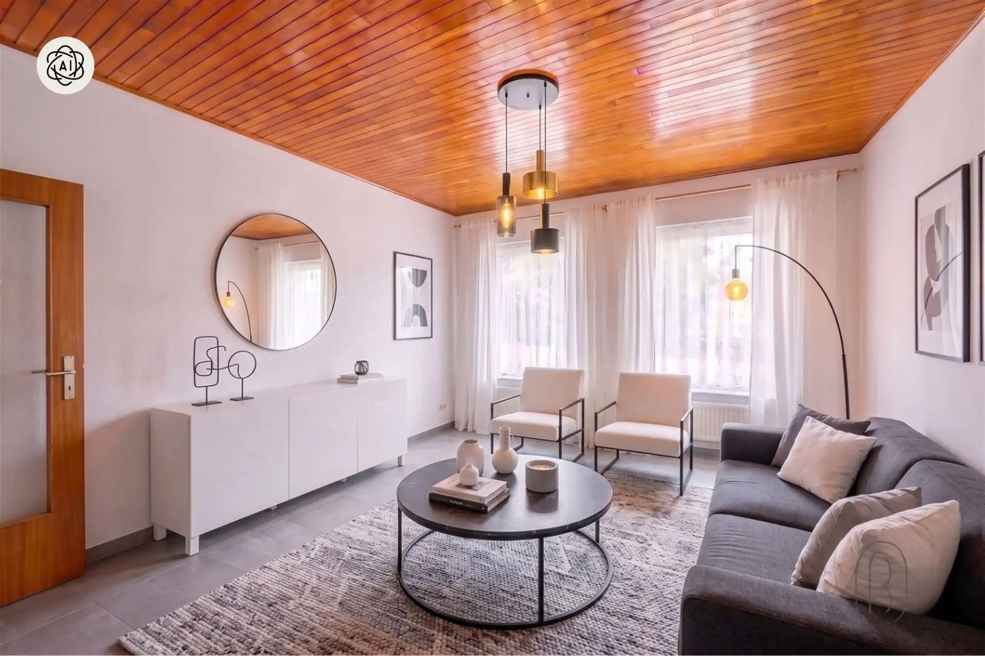 Instapklare 3-slpk woning met 2 garages, tuin en bouwgrond! foto 10