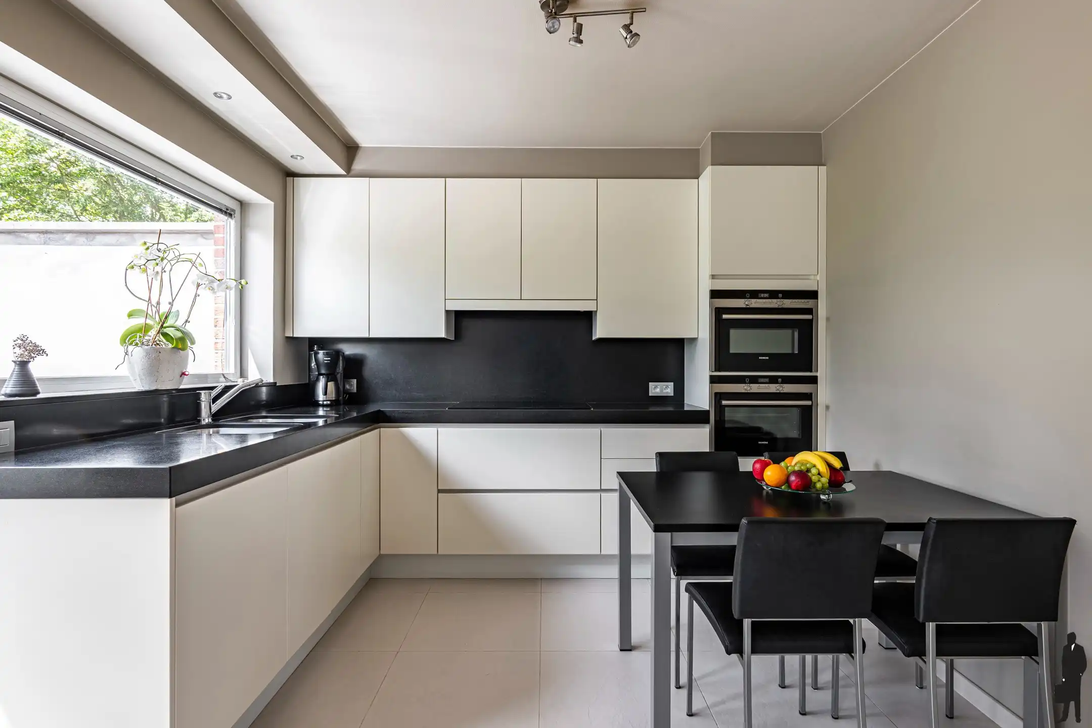 Instapklare woning met ruime tuin in Hoogstraten. foto 23