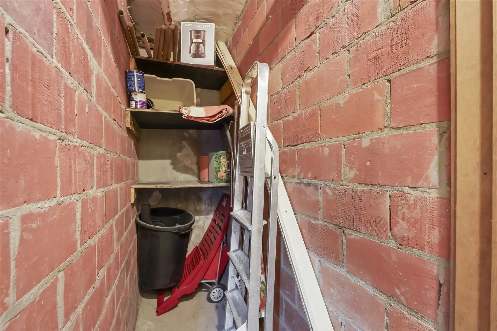 SLAAPHOEK / CENTRALE LIGGING foto 24