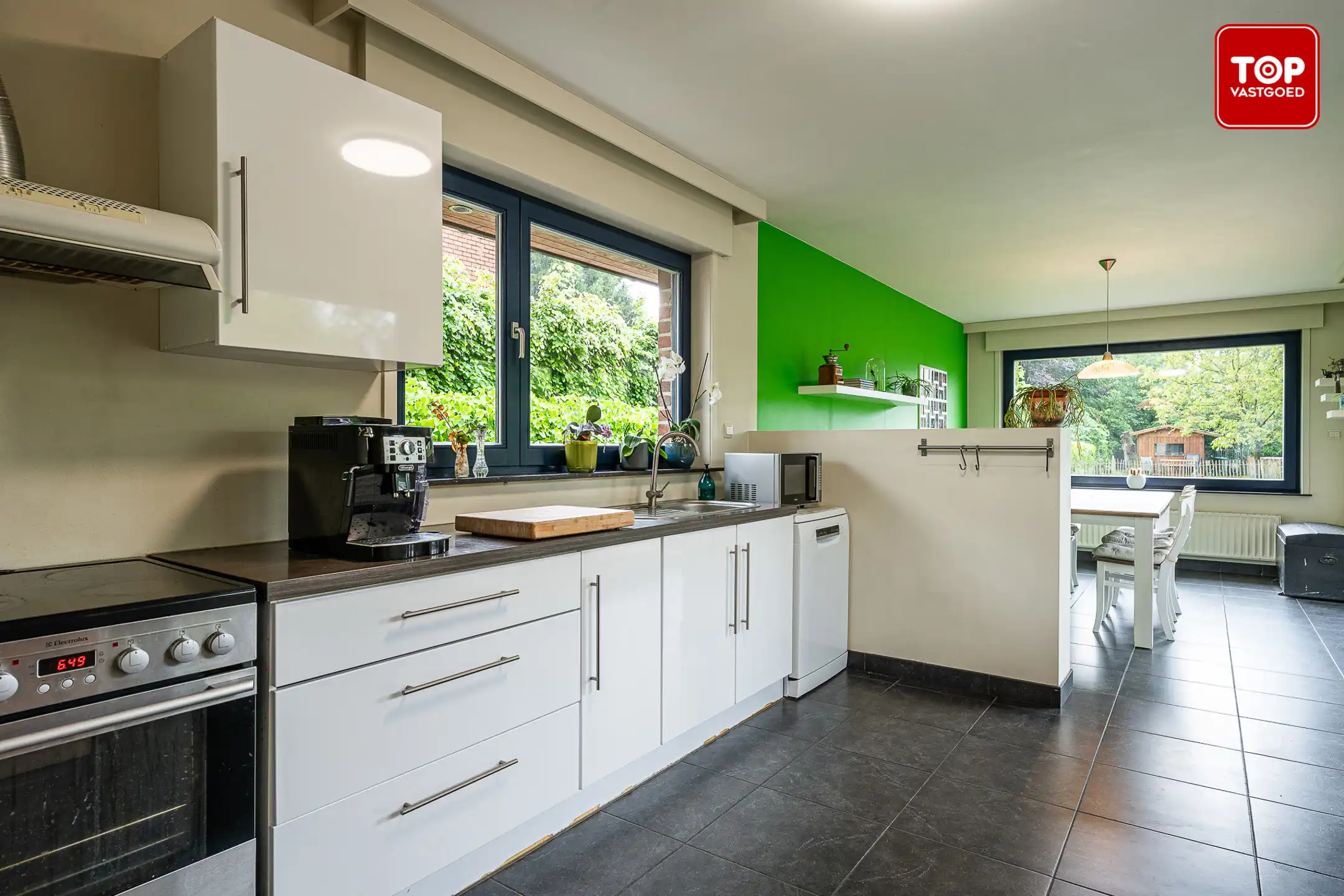 Rustig gelegen woning met zonovergoten tuin in Vinderhoute foto 8