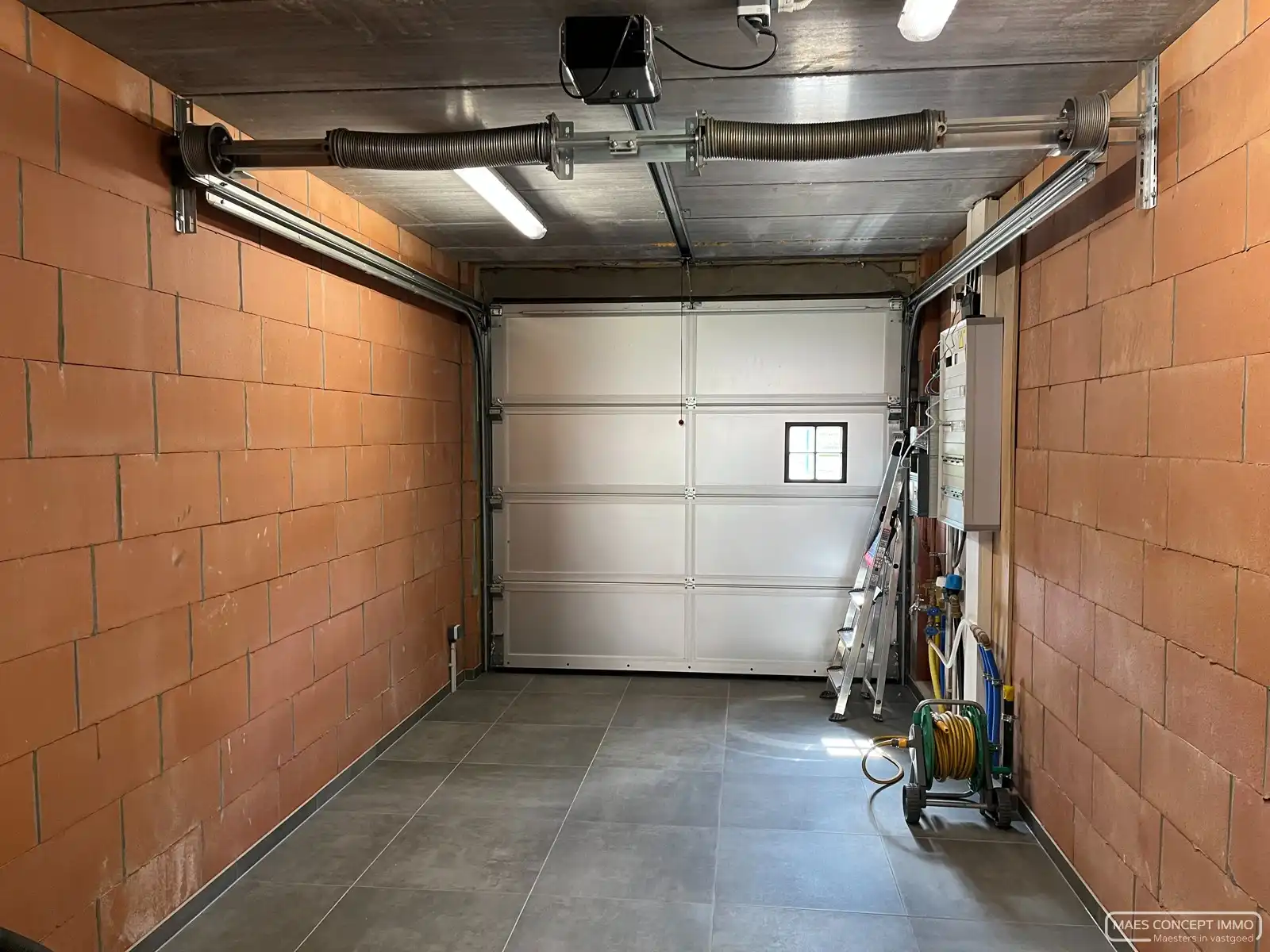 Nieuwbouwwoning met garage en zonnepanelen te huur in Anzegem foto 12