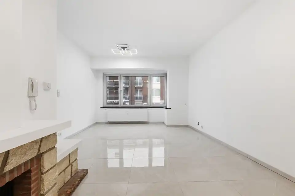 INSTAPKLAAR APPARTEMENT MET 2 SLAAPKAMERS OP TOPLOCATIE - VOLLEDIG GERENOVEERD IN 2025 foto 5