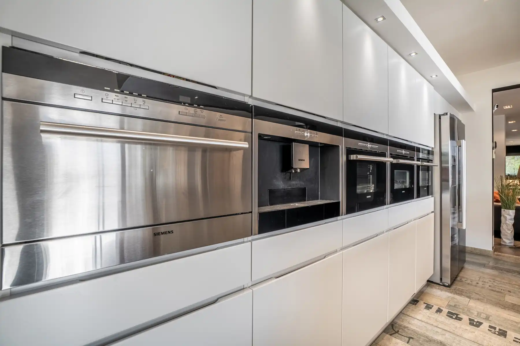Vrijstaande woning met veel ruimte, in het groen aan de rand van Halle foto 15