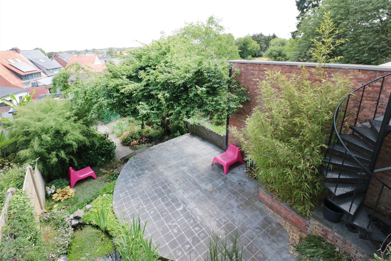 Smaakvol gerenoveerd, label C, 3 slkpmrs, terras en grote stadstuin foto 3