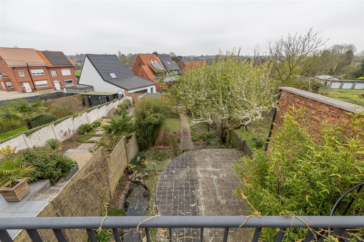 Smaakvol gerenoveerd, label C, 3 slkpmrs, terras en grote stadstuin foto 3