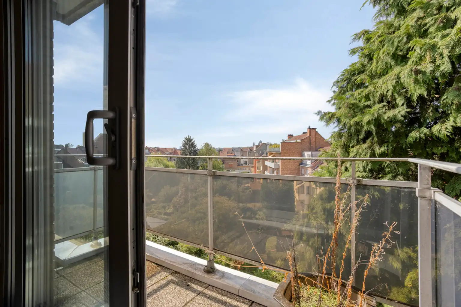 Zeer ruime duplex met 4 slaapkamers en terrassen in Jette foto 16