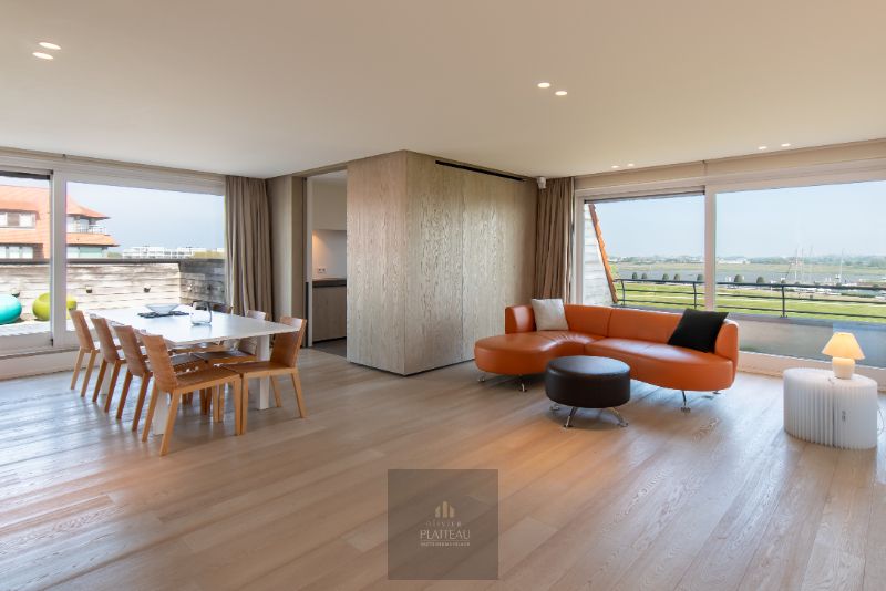 Exclusieve en unieke penthouse met 3 slpk en groot zonneterras foto 3