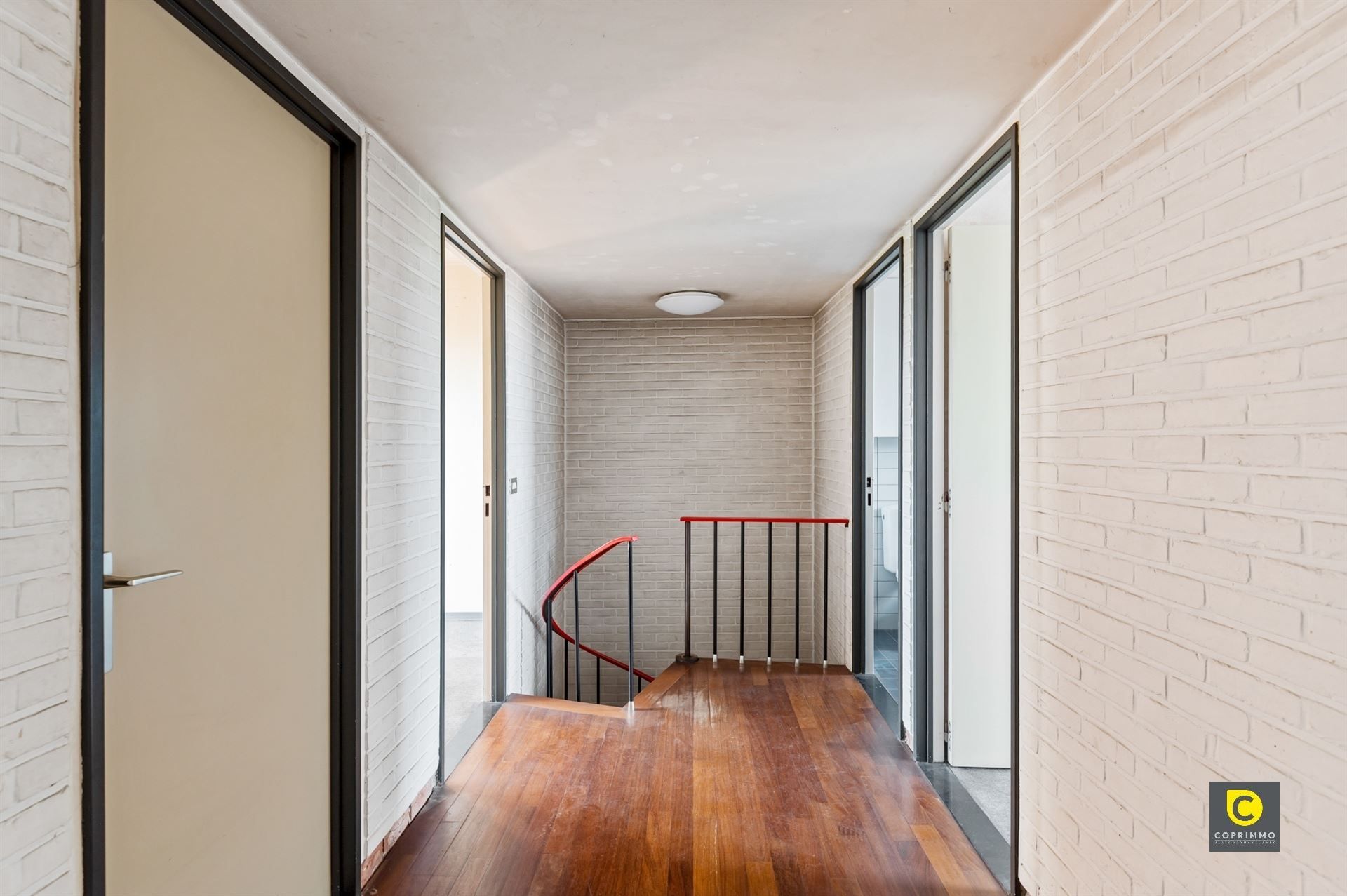 Ruime karakterwoning met tuin in Mortsel foto 16