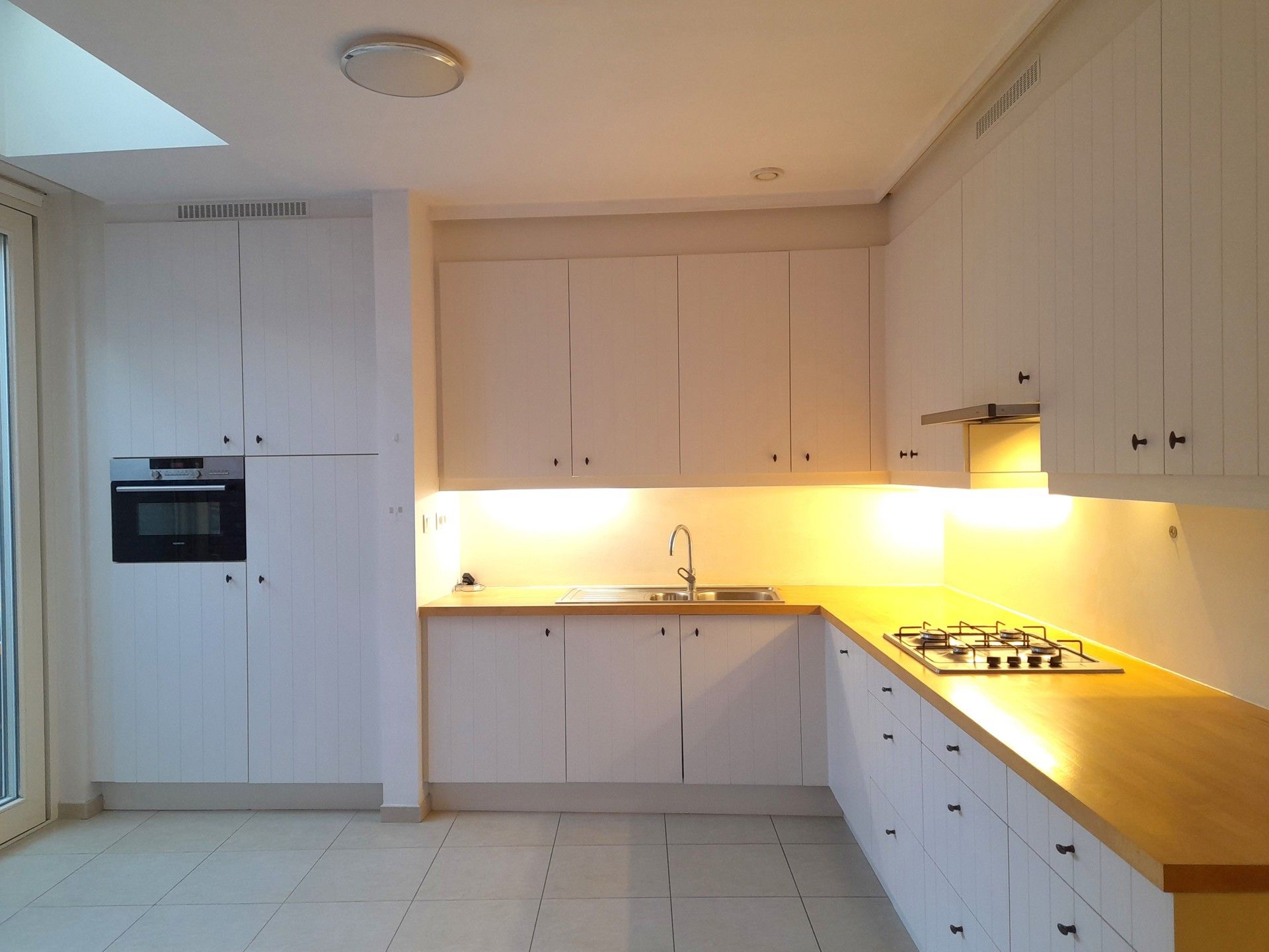 Gelijkvloers appartement / ruimte vrij beroep in hartje Lier foto 8