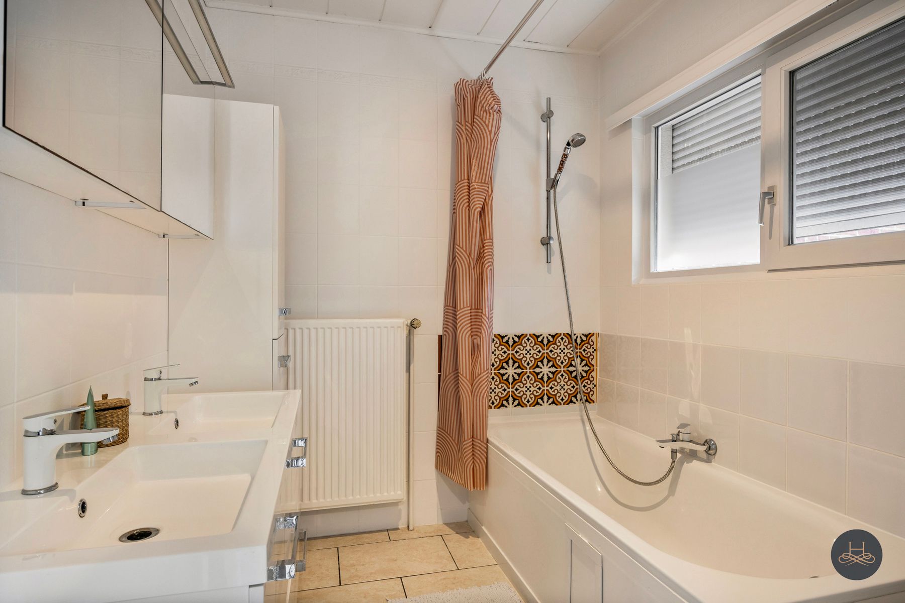 Instapklare, ruime woning met karakter foto 9