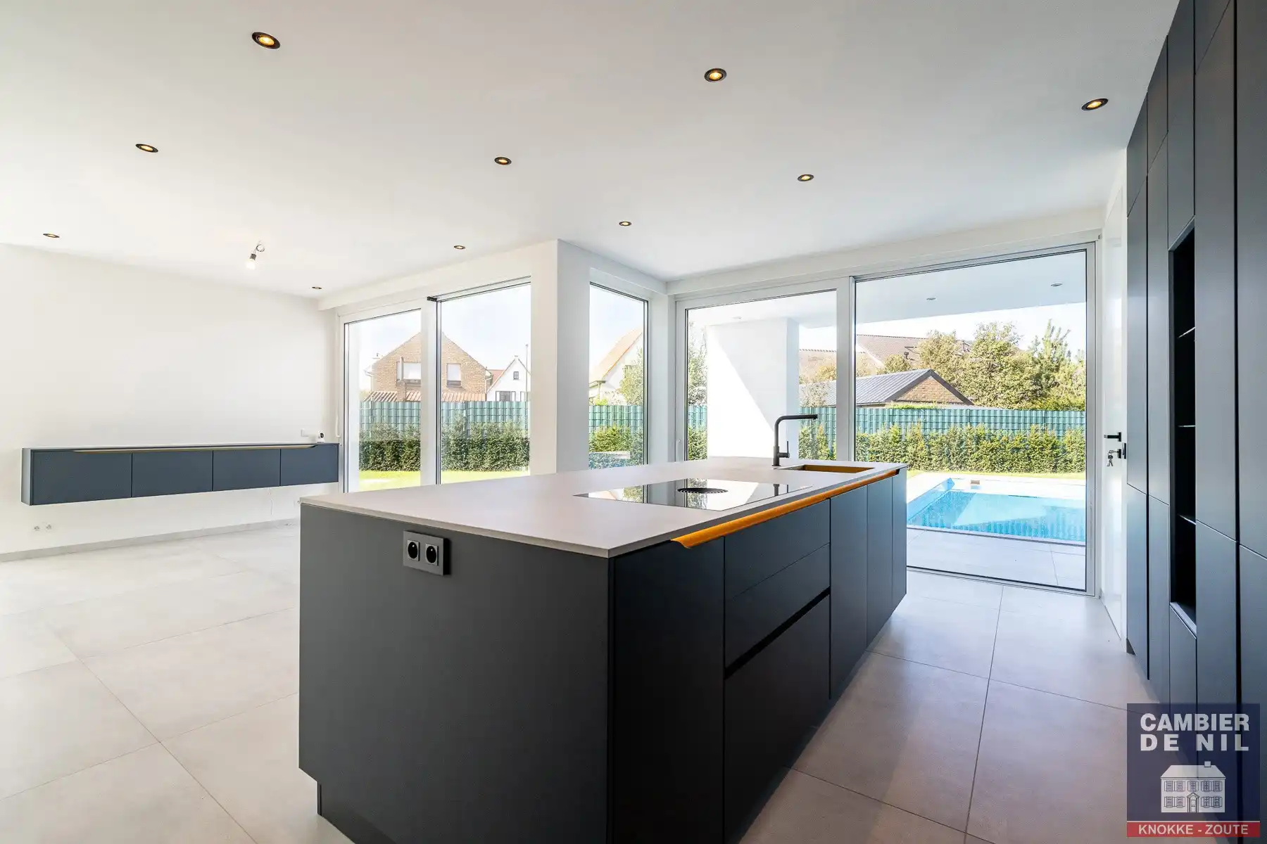 Prachtige ongemeubelde nieuwbouwwoning nabij het centrum van Knokke, gelegen in het rustige Izabellapolder. foto 15