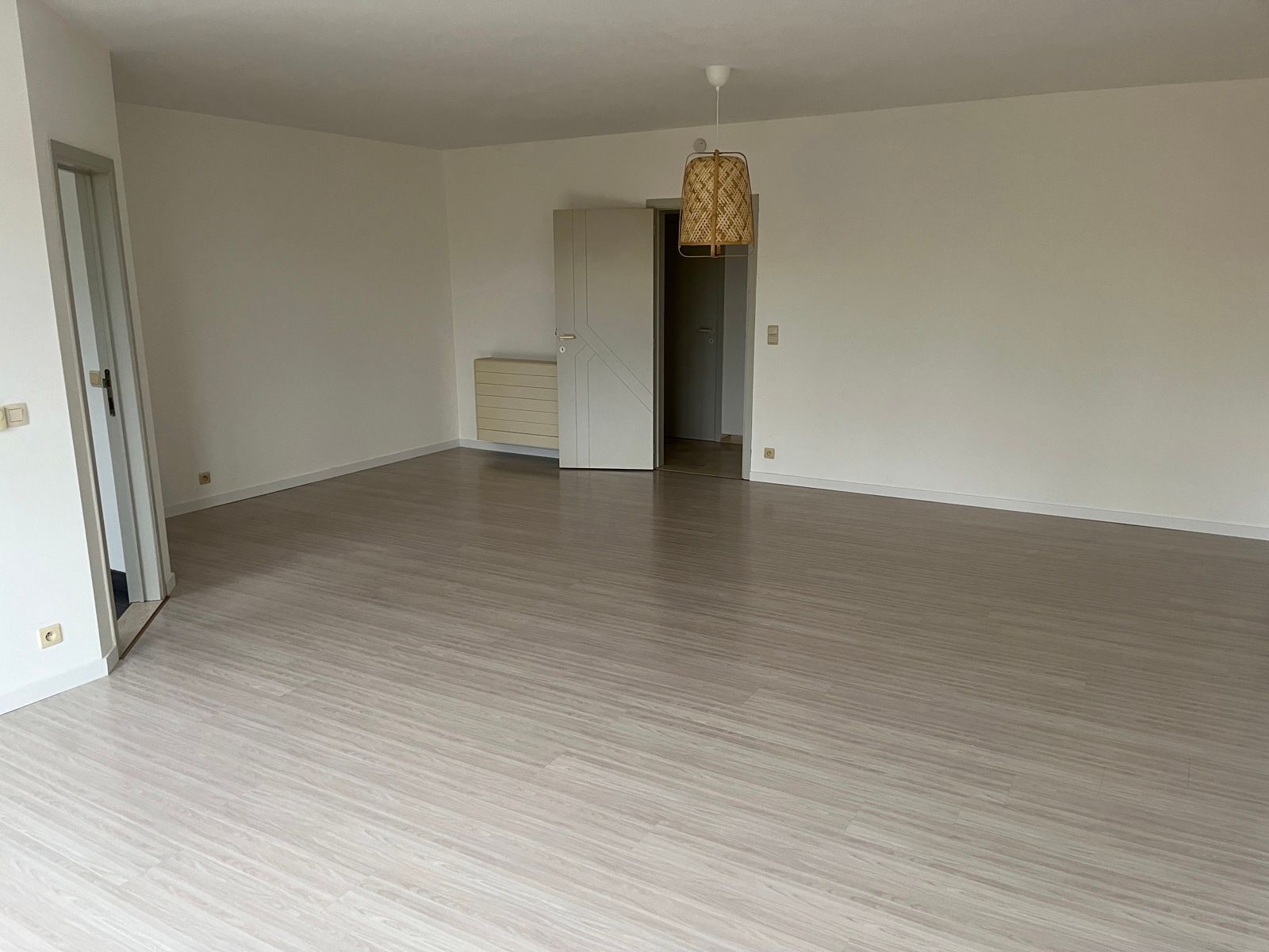 Vernieuwd appartement met uniek open groen zicht achteraan foto 4