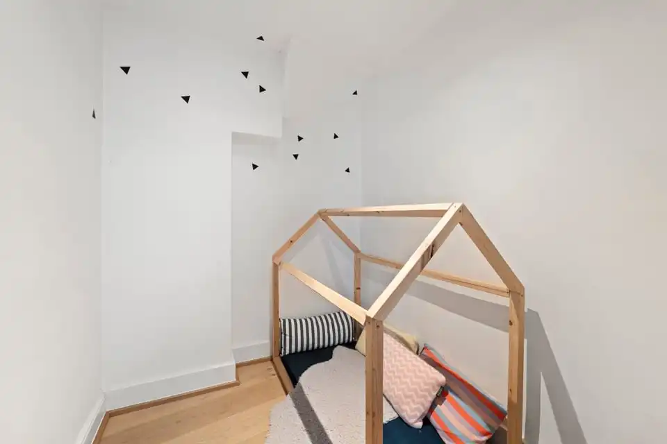 HANDELSPAND IN HET CENTRUM VAN SINT-TRUIDEN foto 7