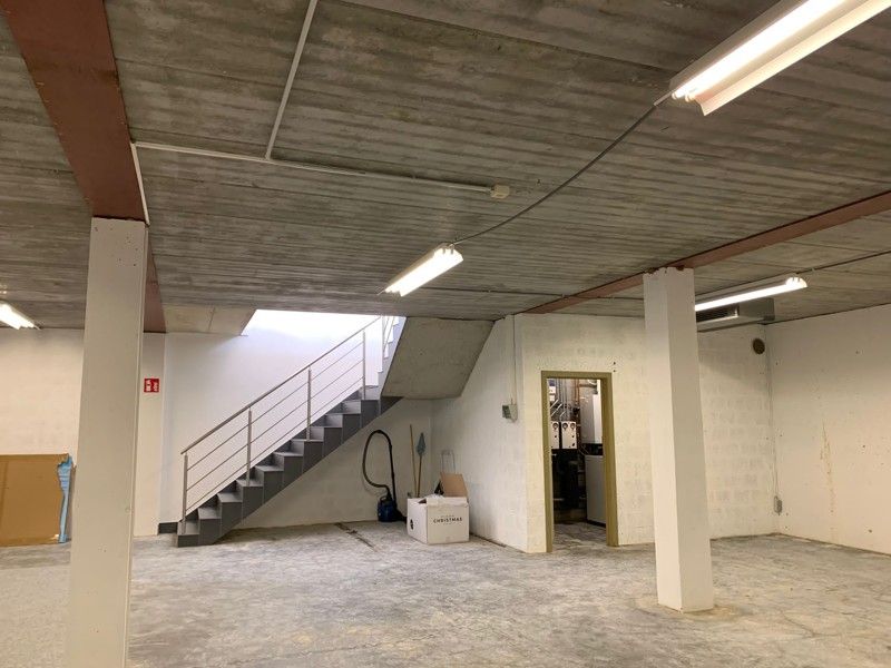 Multifcufunctioneel bedrijfsgebouw met appartement op zichtlocatie foto 19