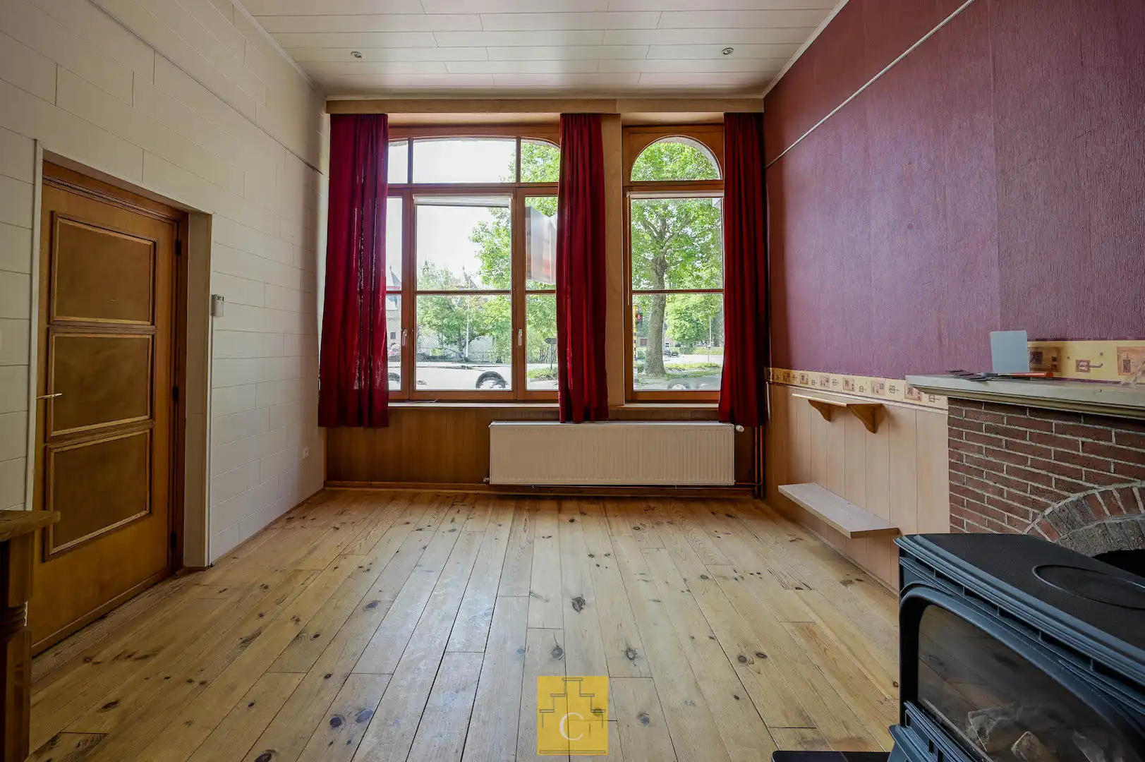 Eclectisch Burgershuis uit het begin van de 20e eeuw — een beschermd monument met karakter en uitstraling. foto 3