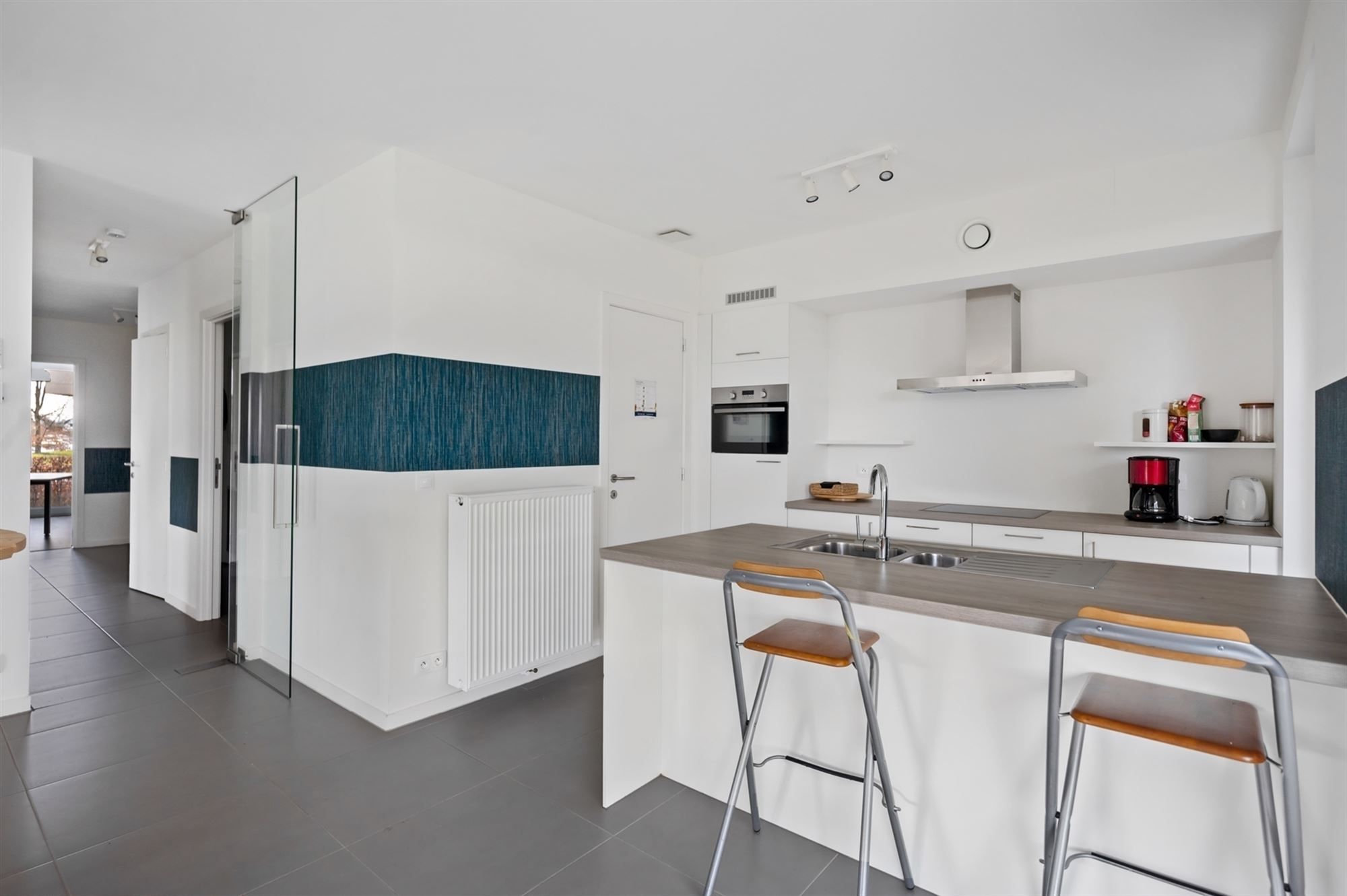 Gelijkvloers appartement in een knap project te Emblem foto 5