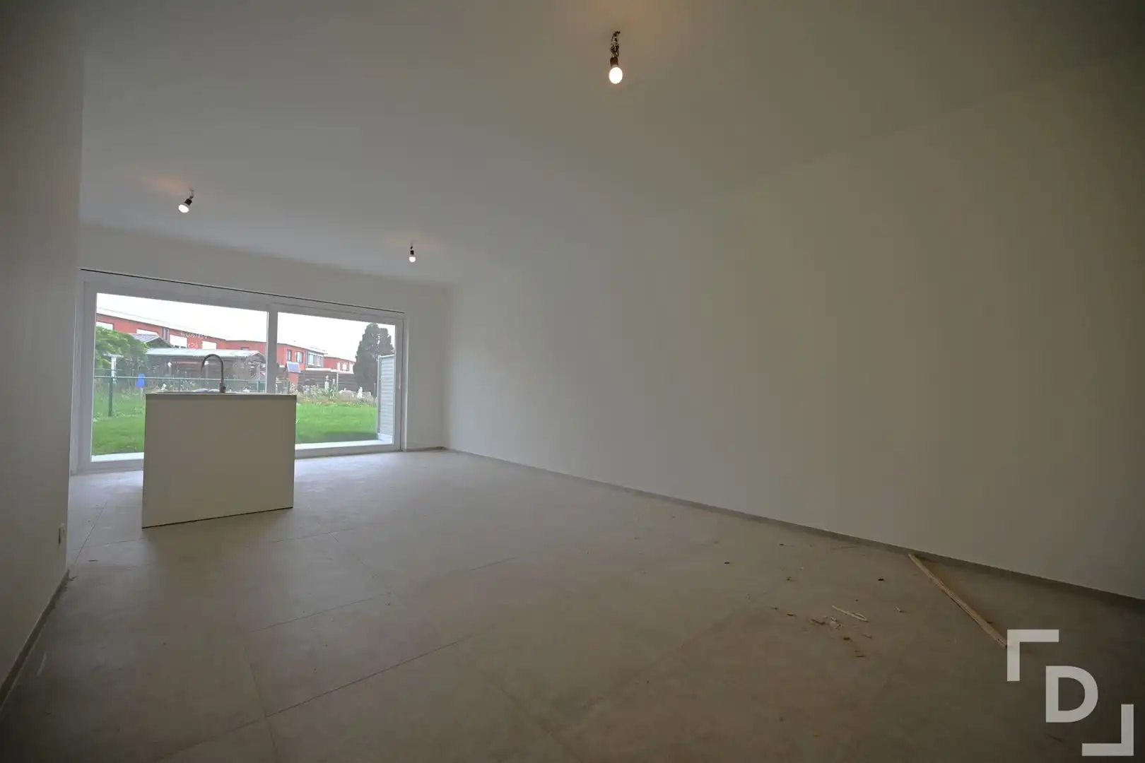 Afgewerkte nieuwbouwwoning in hartje Proven. foto 4