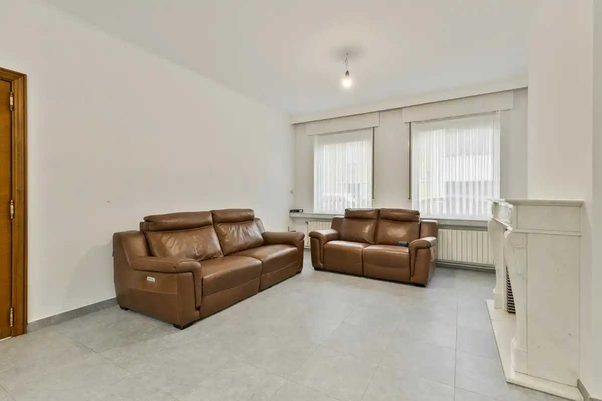Ruim huis te koop met 6 slaapkamers in Blankenberge centrum foto 6