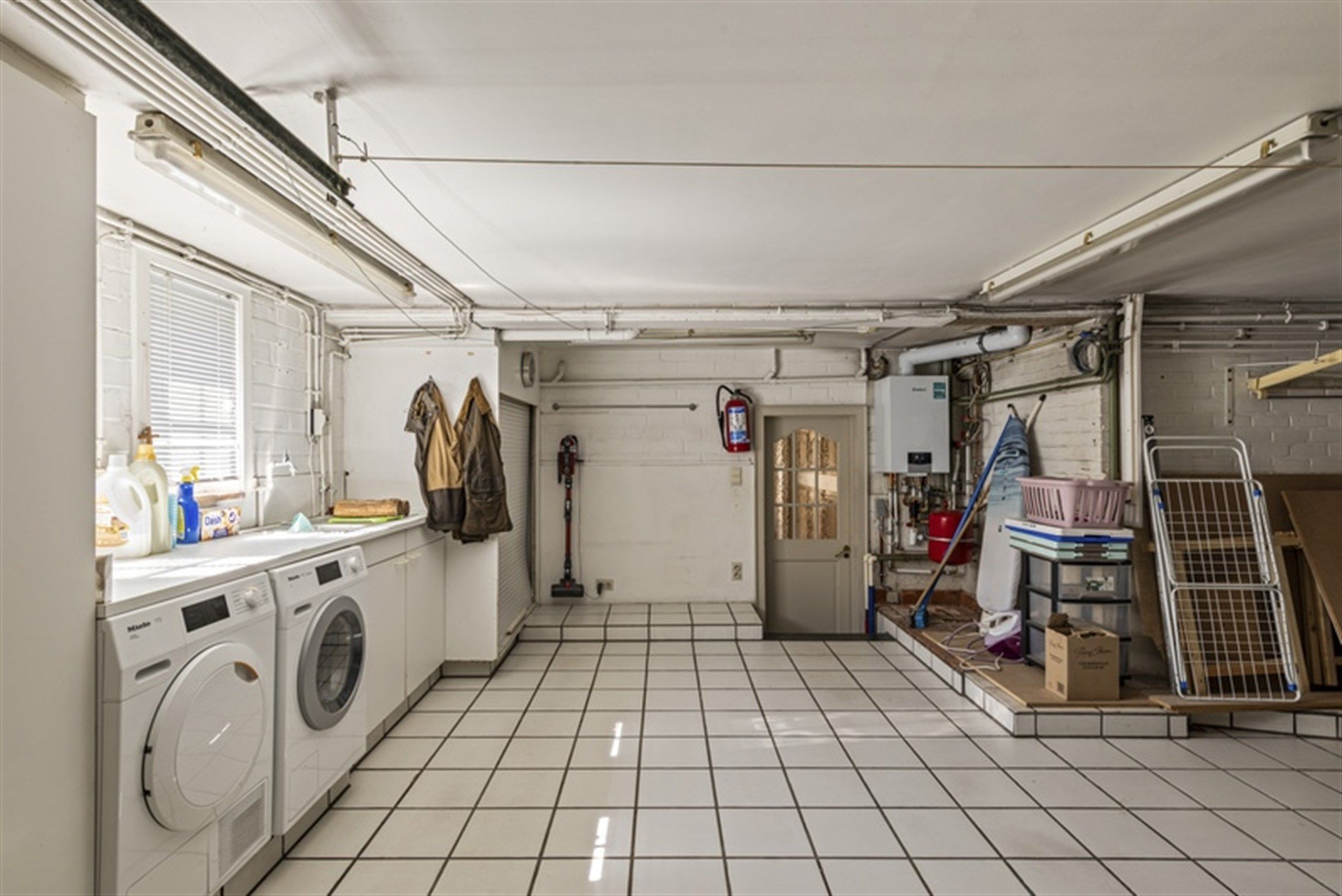 Elegante villa op toplocatie met dubbele garage foto 21