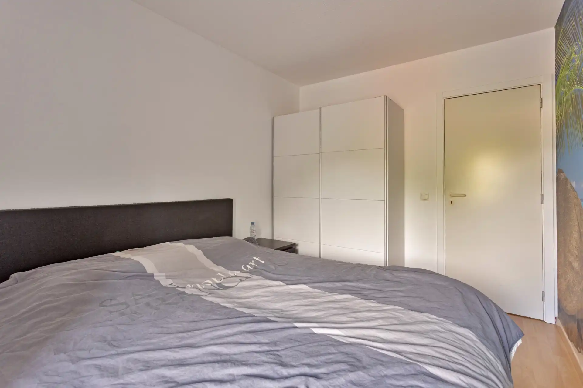 Instapklaar 2 slaapkamer appartement in hartje Waregem foto 9