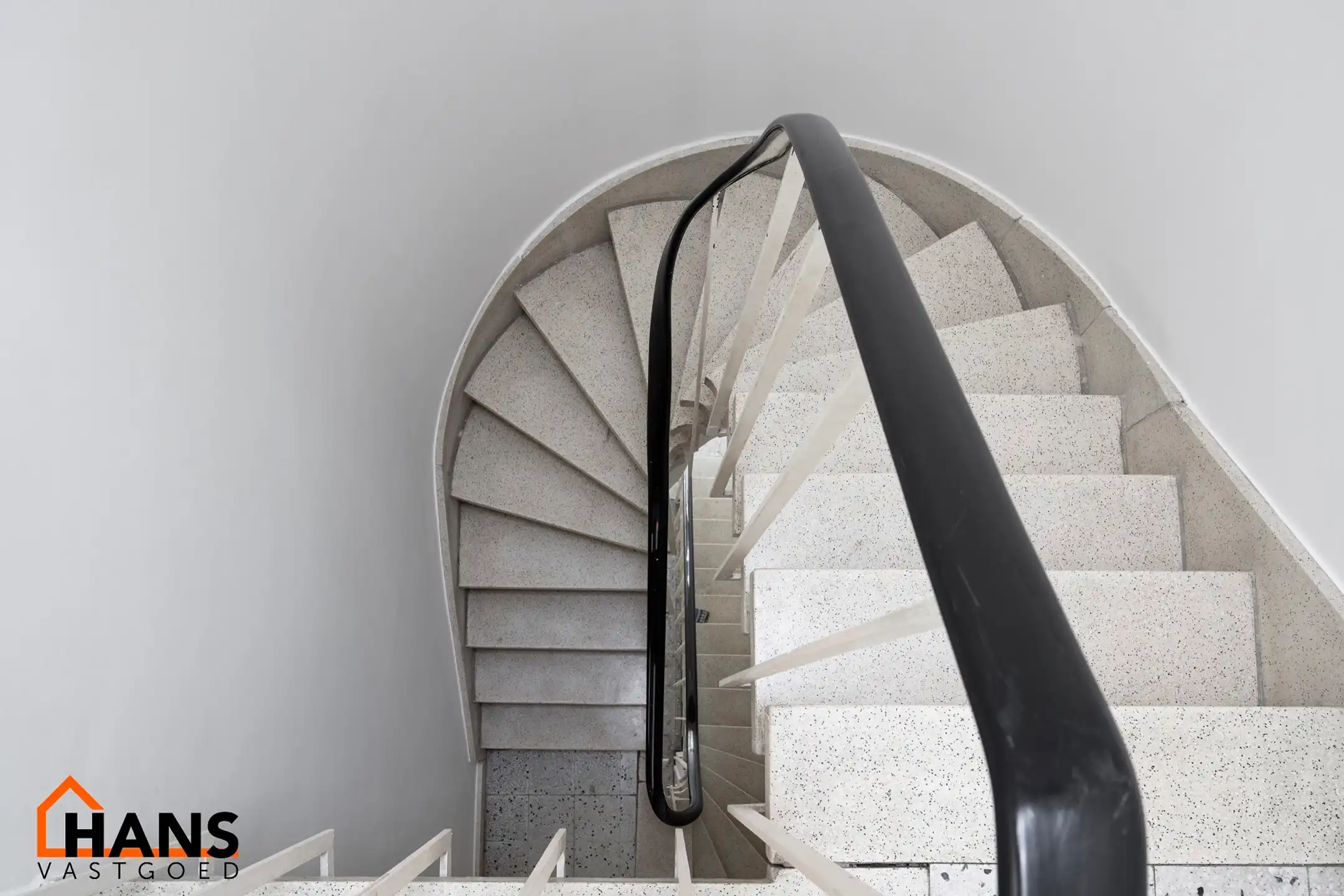 Gerenoveerd appartement foto 13