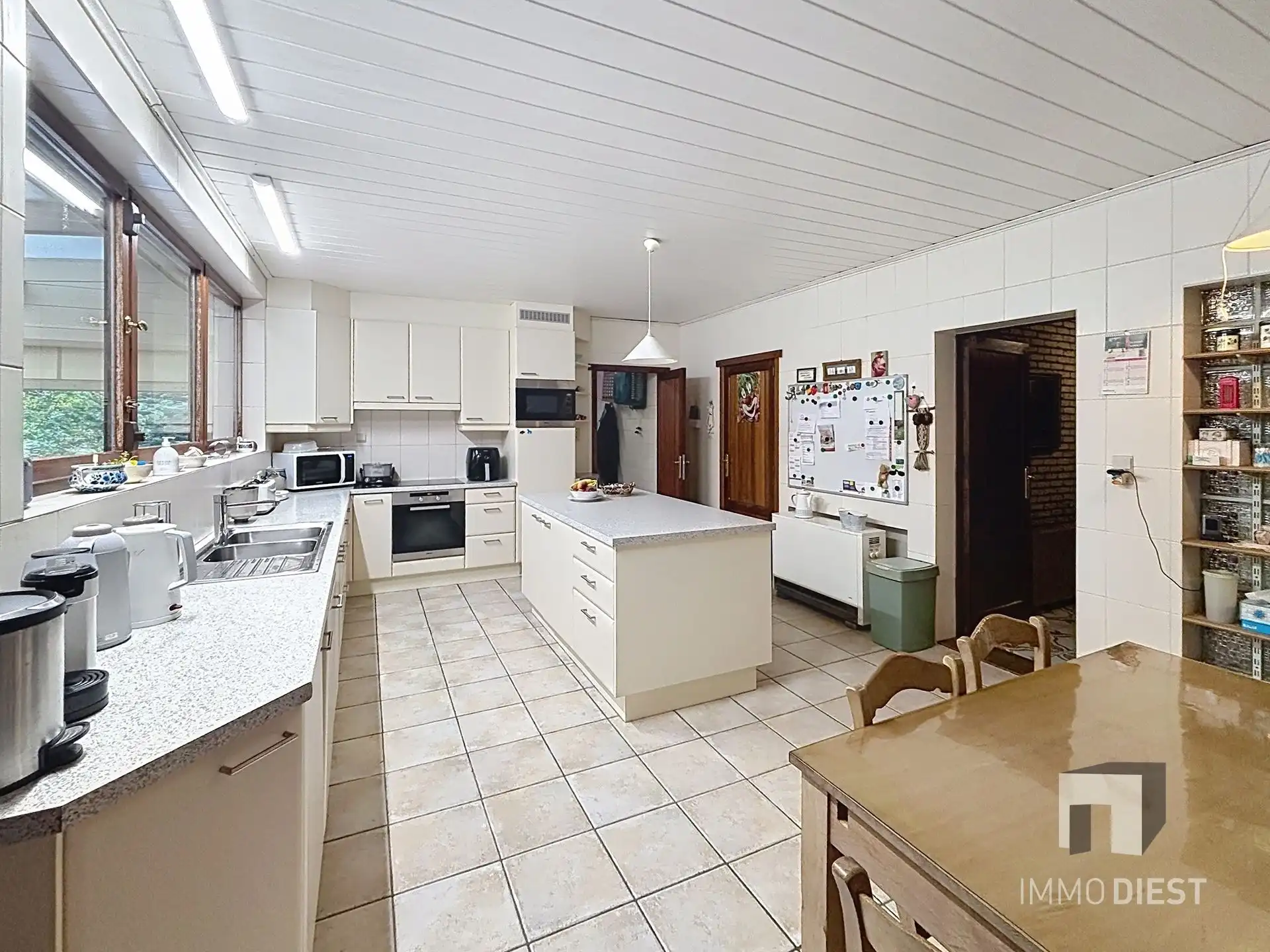 Villa met residentiele liggein op 60are met 8 slaapkamers foto 14