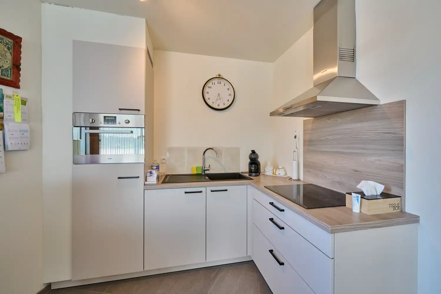 Ideaal gelegen serviceflat (tweede verdieping) met zongericht terras foto 10