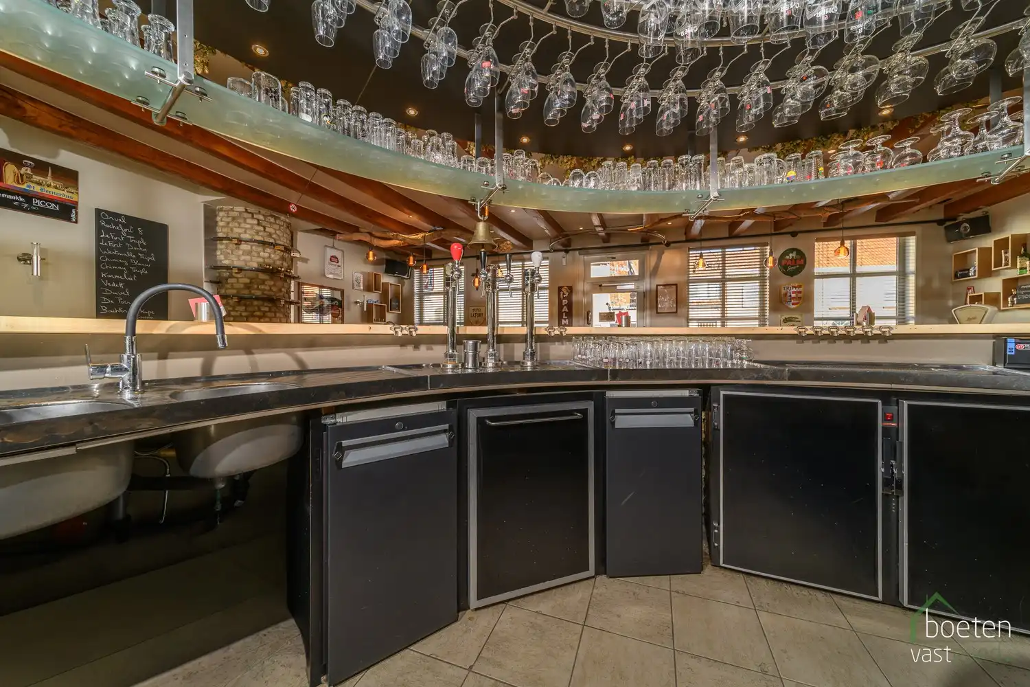 BEVEREN AAN DE IJZER: Verkoop van het alom gekende praat- en eetcafé 't Geheim Spoor in het schilderachtige Beveren aan de IJzer op 11a 50ca grondopp. foto 5