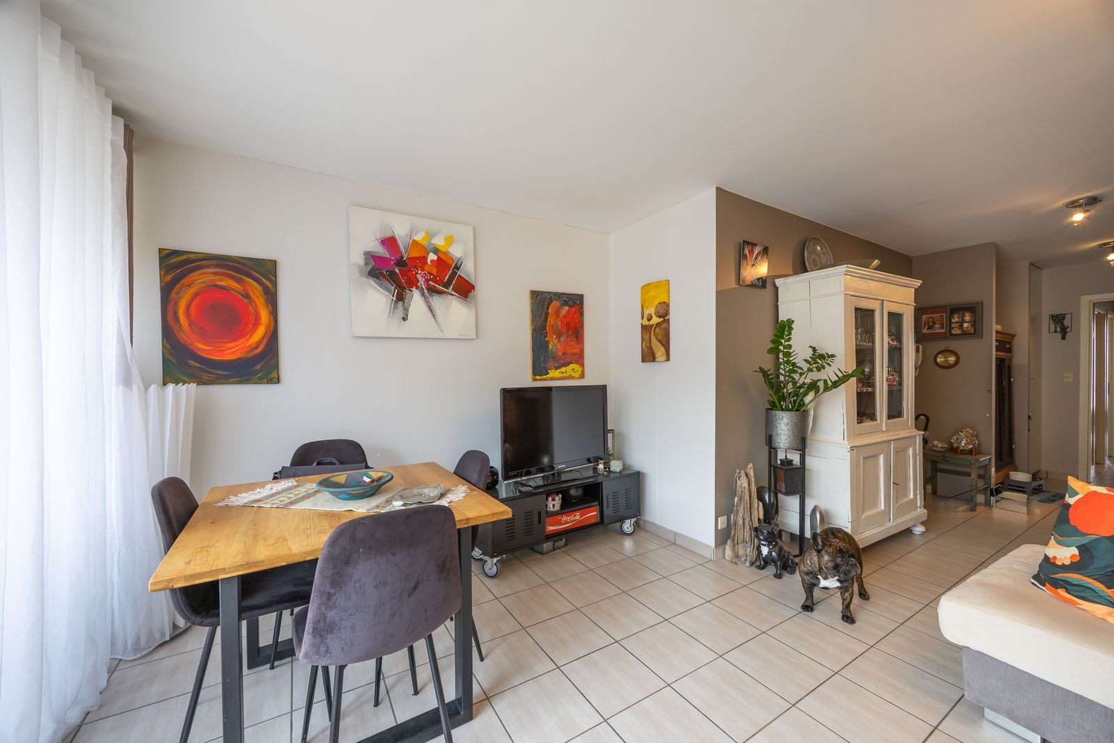 Stijlvol appartement met zuidgericht terras en staanplaats in hartje Oostende foto 4