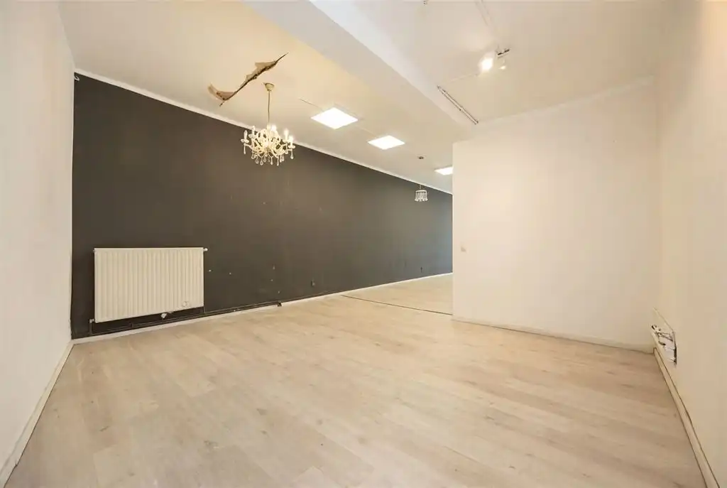 Royale kantoorruimte met grote visibiliteit foto 6