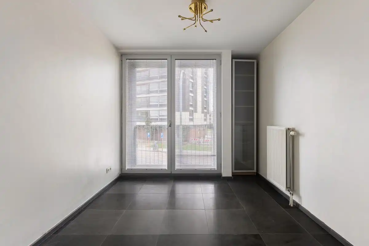 Prachtig 3-slaapkamer appartement en autostaanplaats in rustige en groene omgeving foto 9