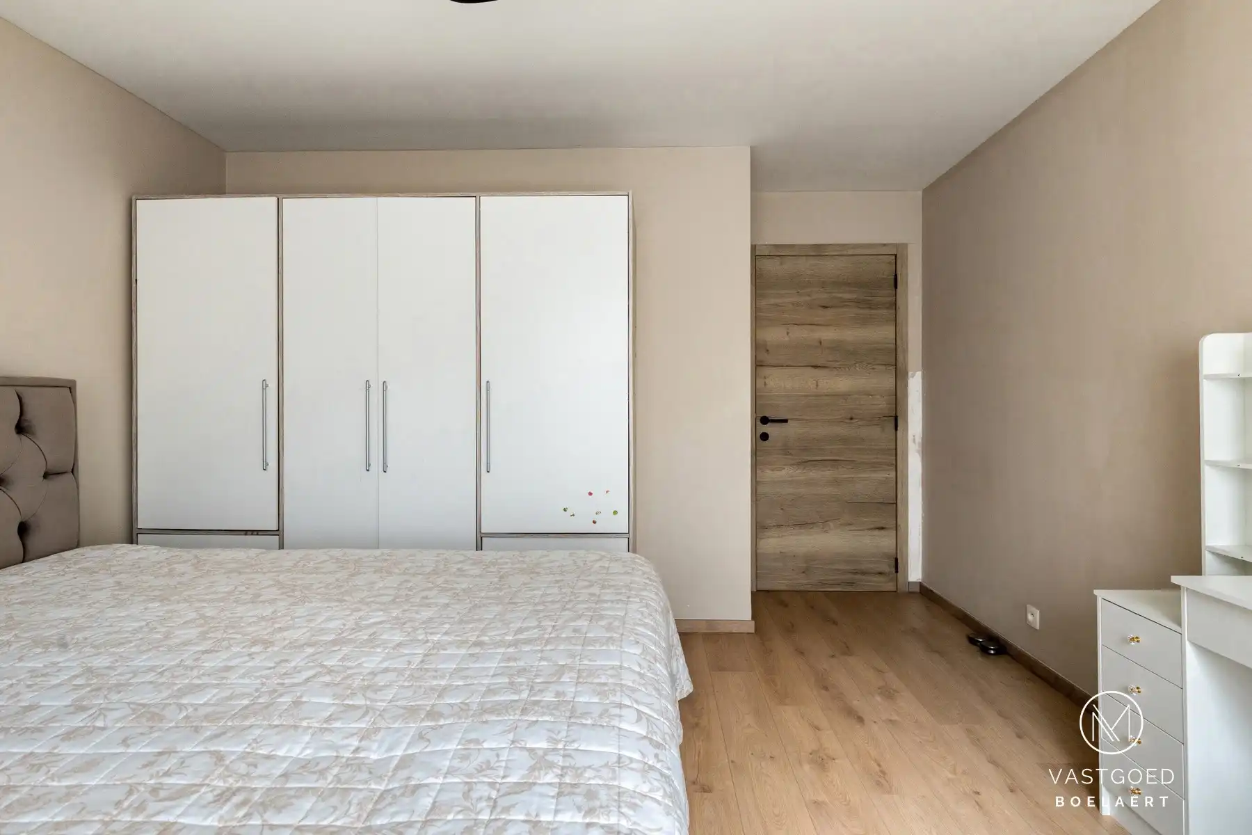 Halfopen bungalow te koop in Hofstade foto 12