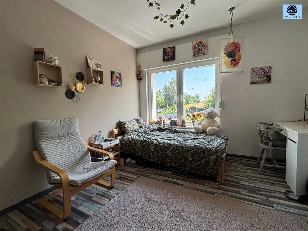 GERENOVEERDE WONING MET 3 SLAAPKAMERS foto 7