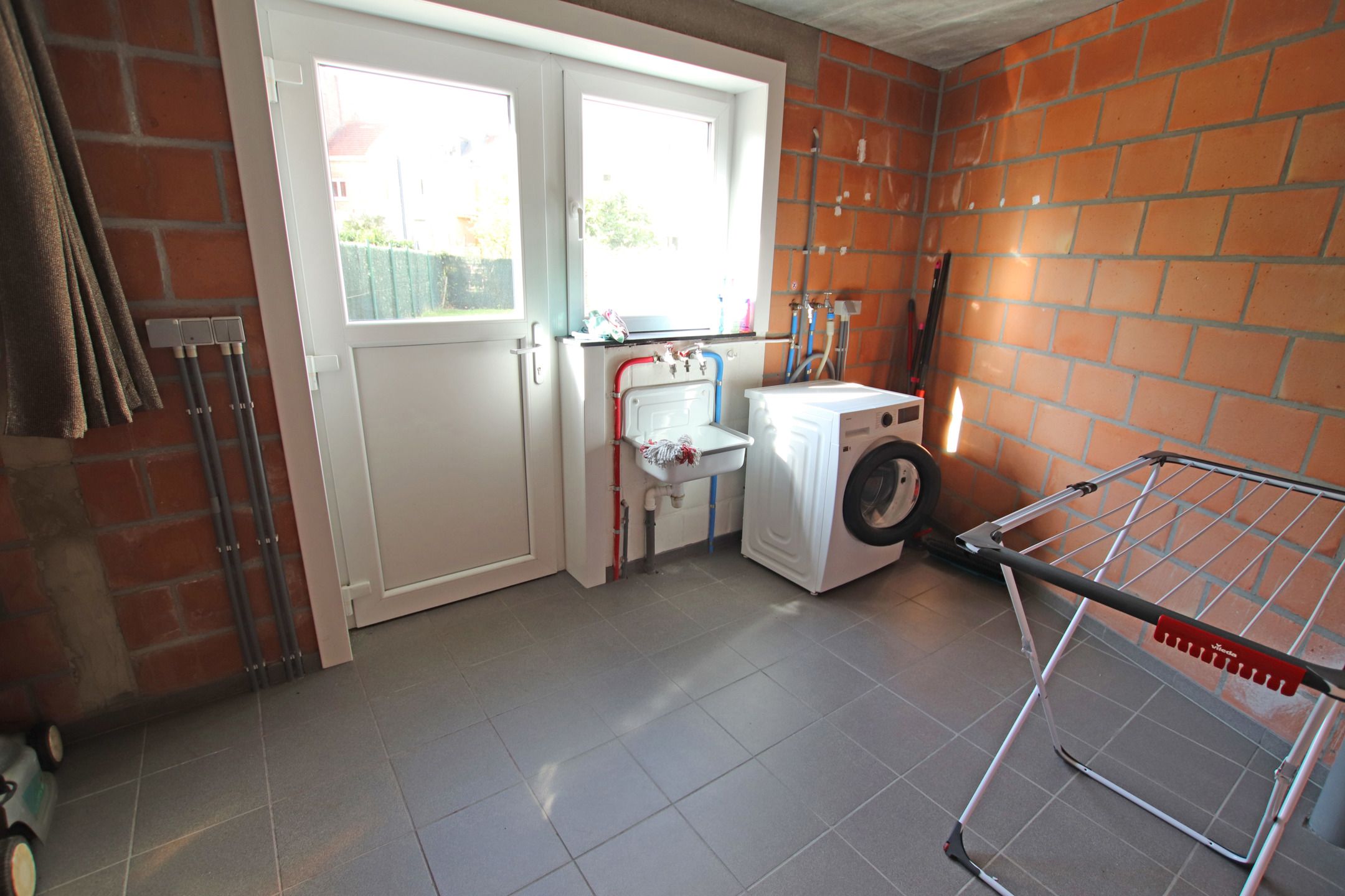 Te huur foto 16