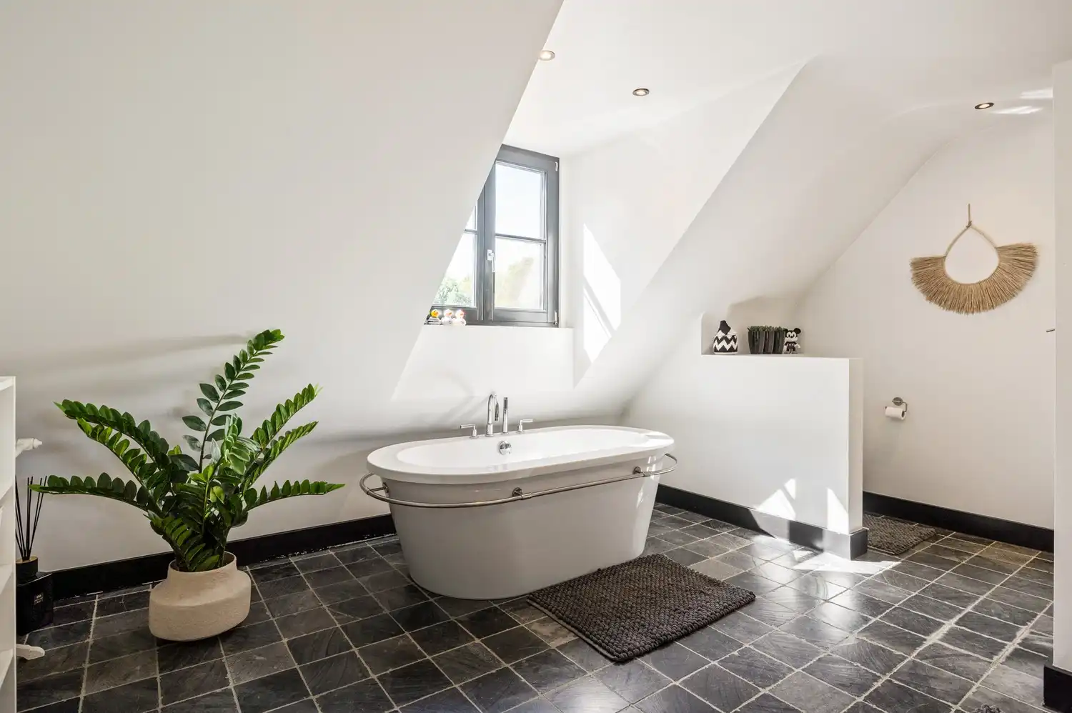Prachtige villa met 3 slaapkamers, bureau en garage te koop op Toplocatie in Lier! foto 25