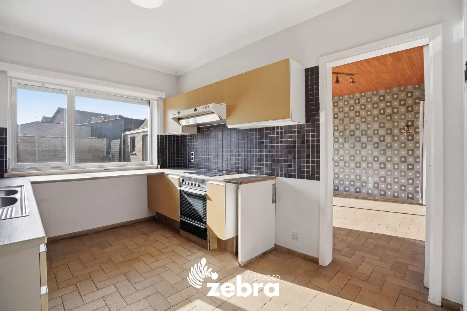 Halfopen bebouwing met 4 slaapkamers op een toplocatie in Tielt! foto 13