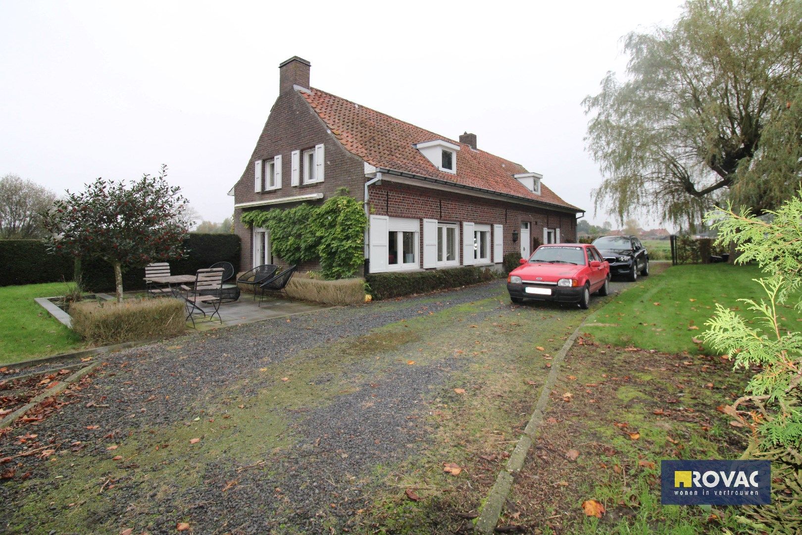 Landelijk gelegen alleenstaande woning met grote tuin! foto 21