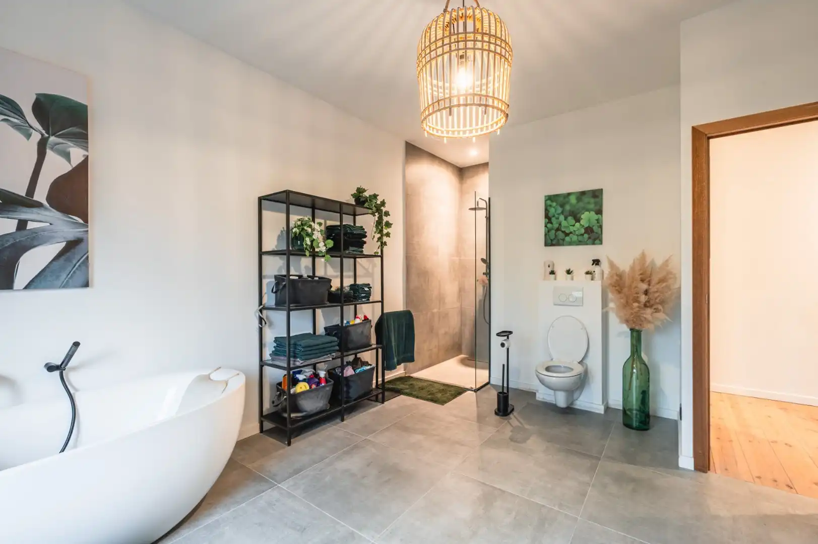 Gerenoveerde hoekwoning te koop in Harelbeke met 3/4 slaapkamers, inpandige garage, zonnige tuin en dakterras.  foto 10