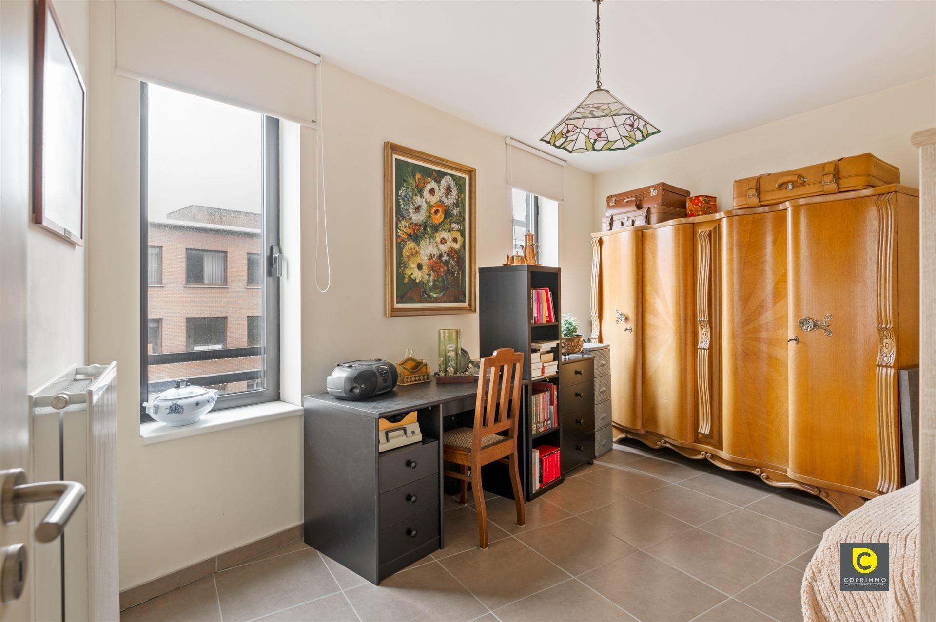 Mooi onderhouden 2 slp app + P foto 7