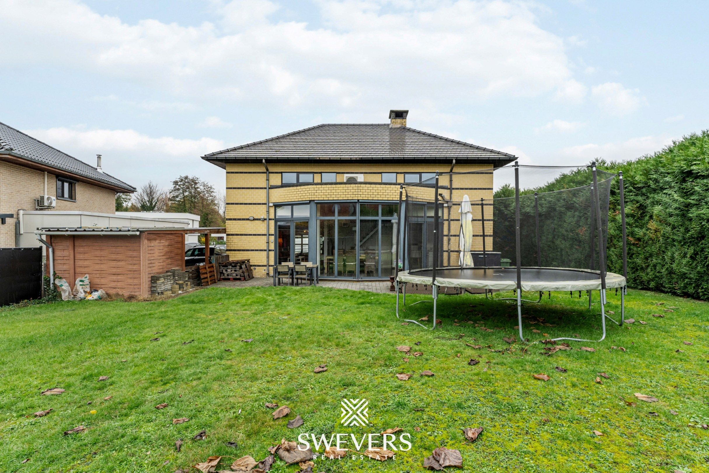 Instapklare ruime woning met praktijkruimte in residentiële buurt van Hasselt foto 32