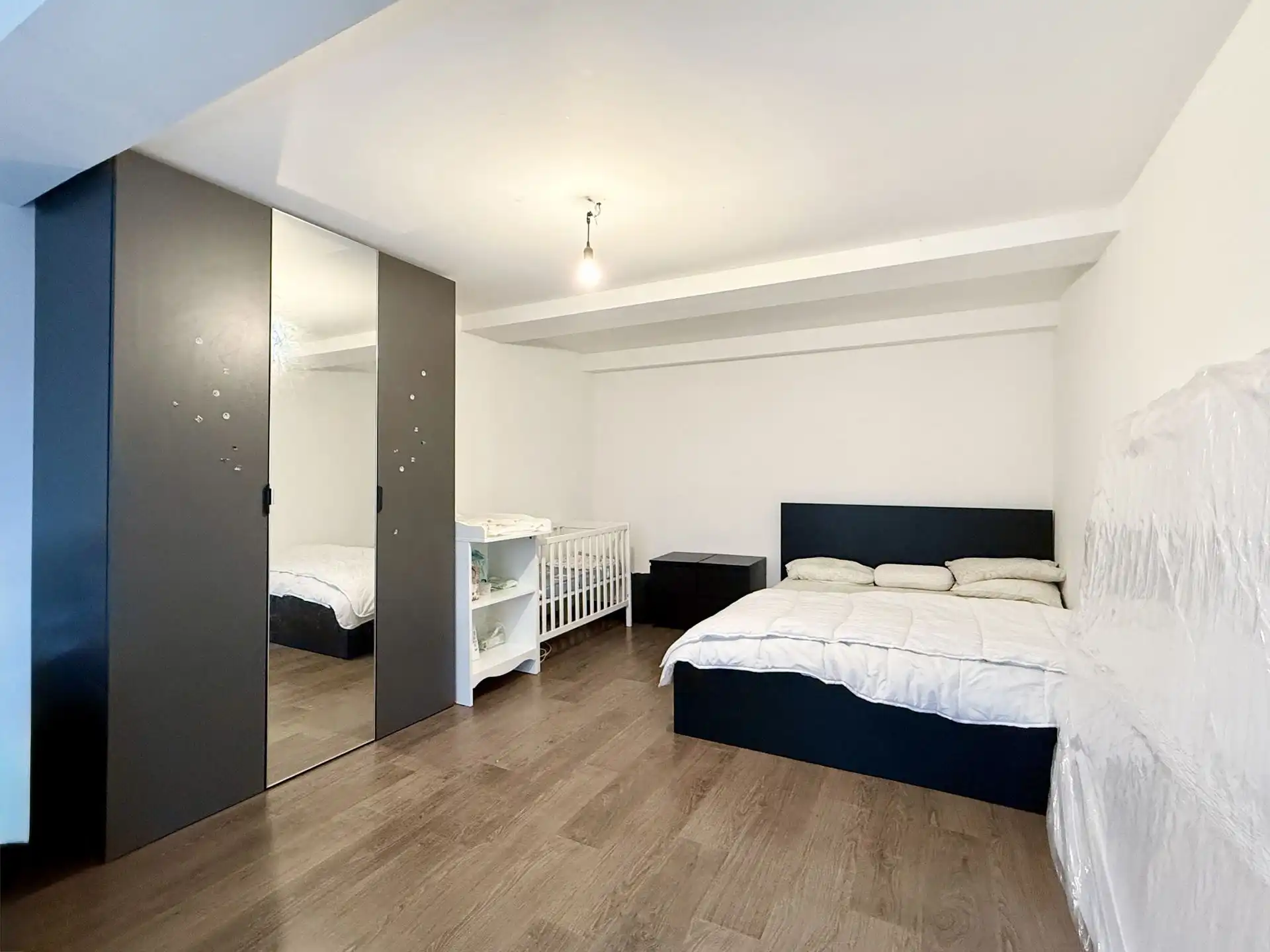 Mooi appartement van 104m2, 2 slaapkamers en kelder foto 5