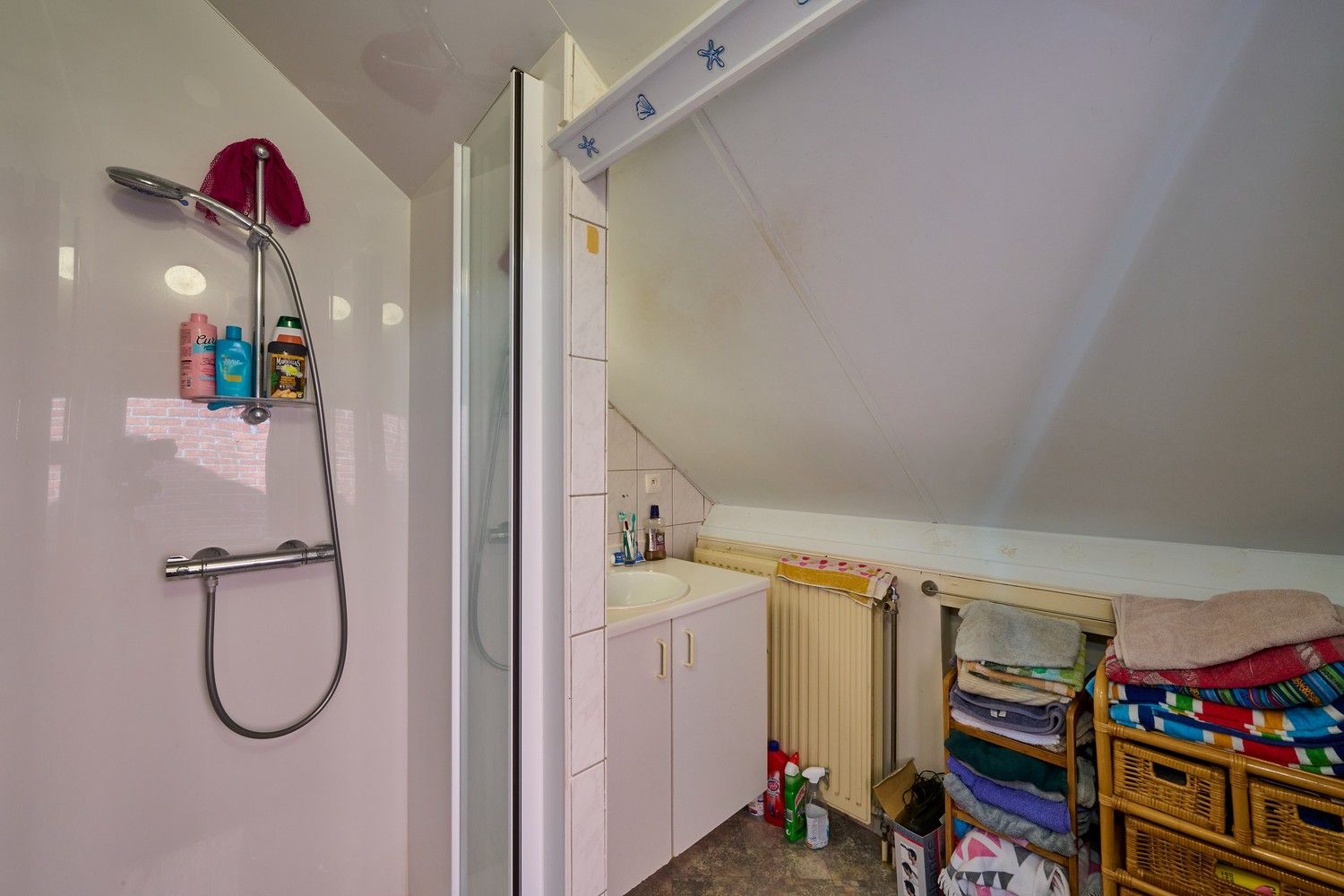 Gezellig en goed onderhouden huis met 1 slaapkamer foto 10