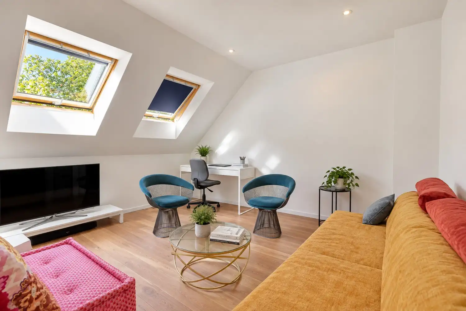 Exclusief gerenoveerd herenhuis met tuin aan de Coupure Rechts te Gent. foto 22