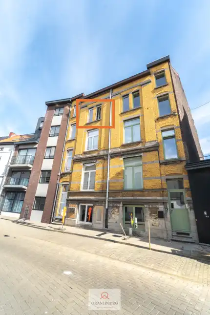 Instapklaar duplexappartement met 2 slaapkamers foto {{pictureIndex}}
