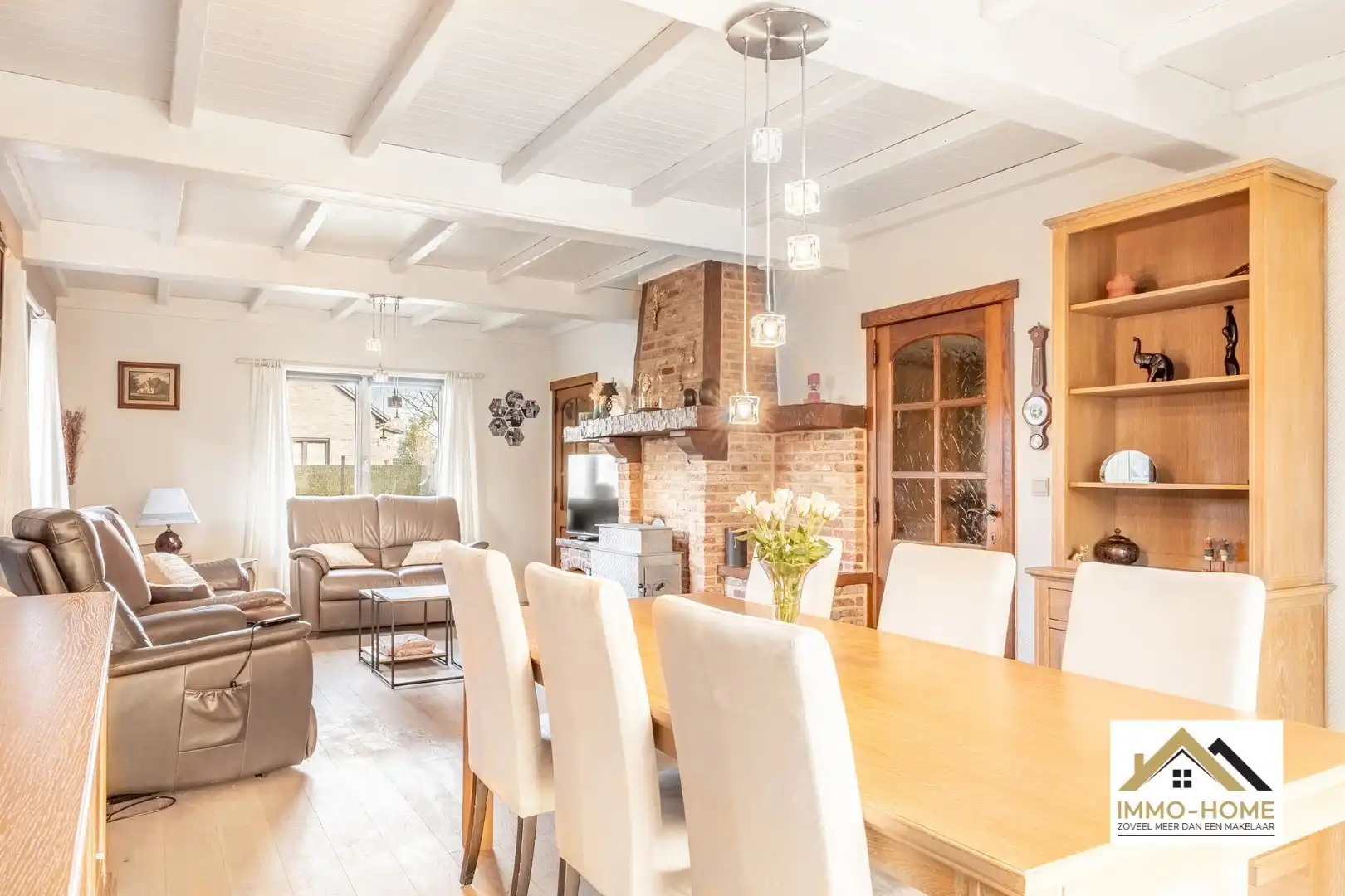 Ruime open bebouwing nabij centrum Lochristi foto 2