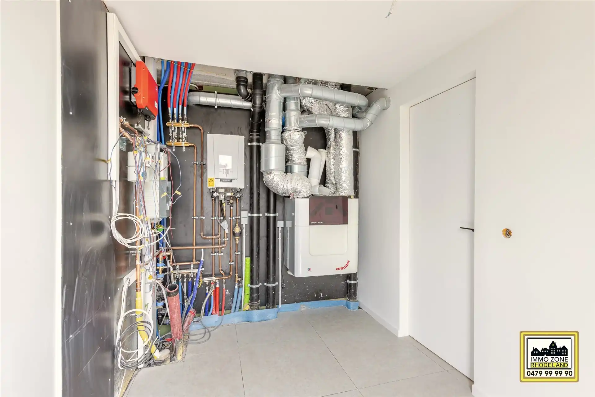 Architecturale parel met 3 slpks, 2 bdks en zonnige tuin foto 3