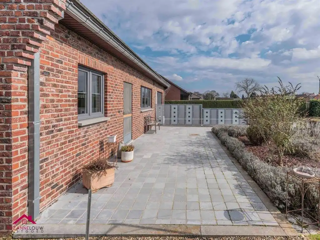 Gezellige vrijstaande woning, volledig onderkelderd foto 8