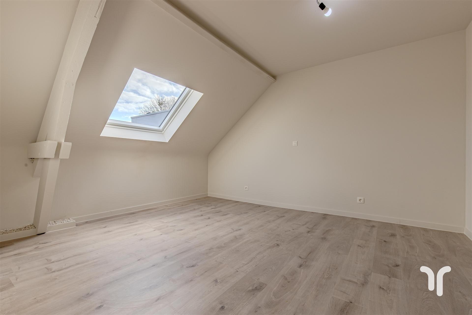 Gerenoveerde woning met 3 slaapkamers.  foto 5