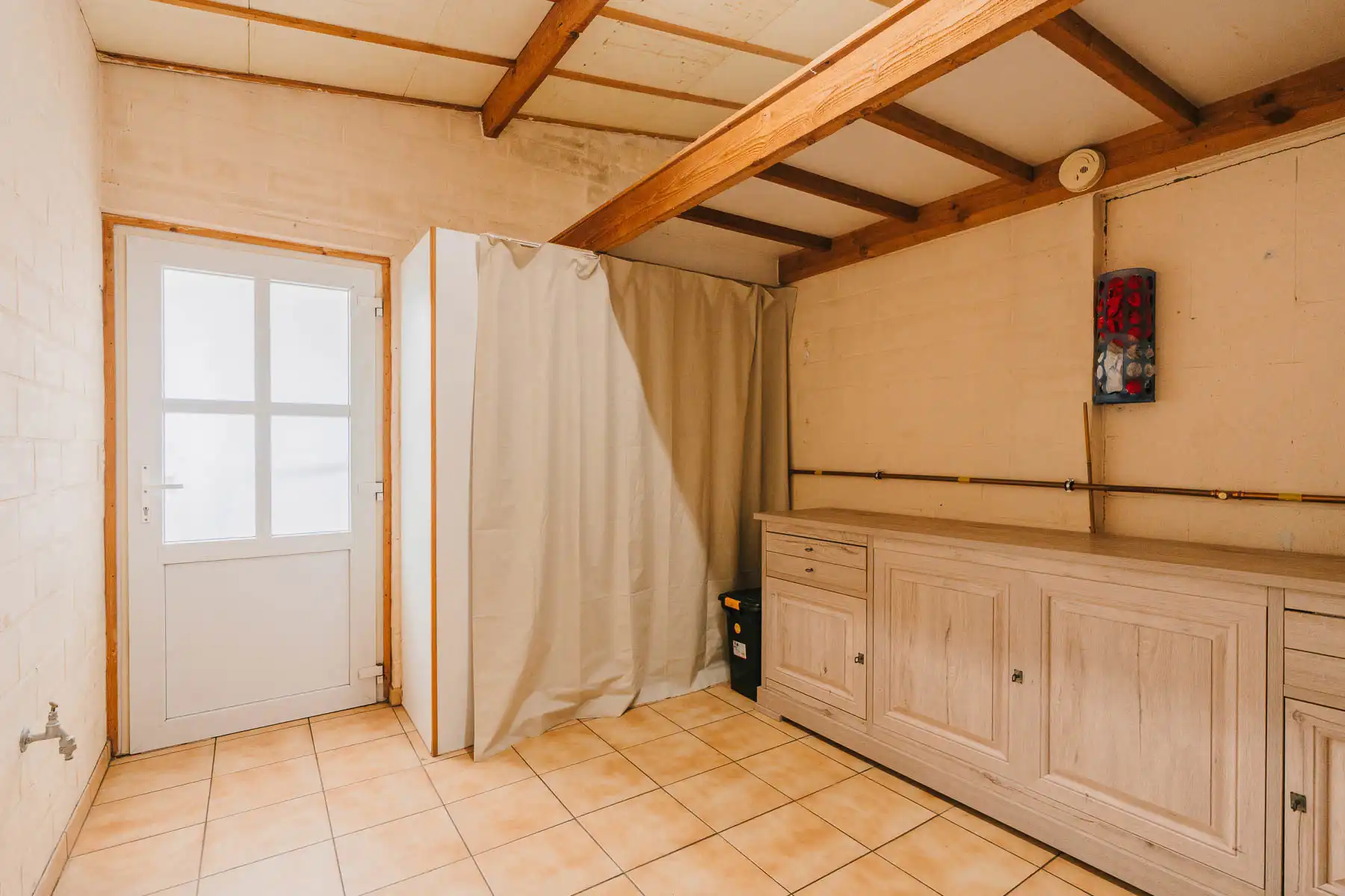 Halfopen bebouwing met centrale ligging foto 11